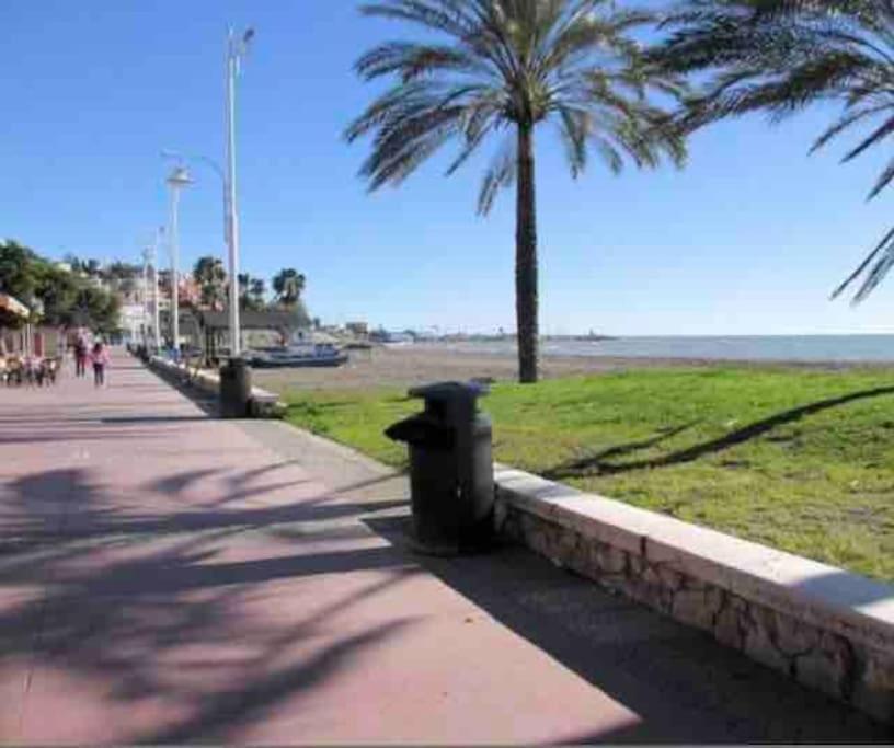 Apartamento En Primera Linea De Playa El Palo 马拉加 外观 照片